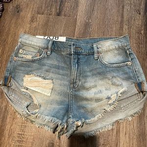 BDG cut off shorts